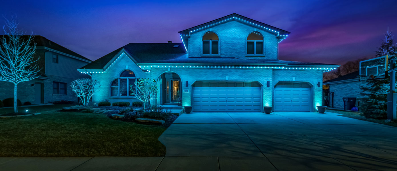 Crystal Lake IL permanent roofline lighting